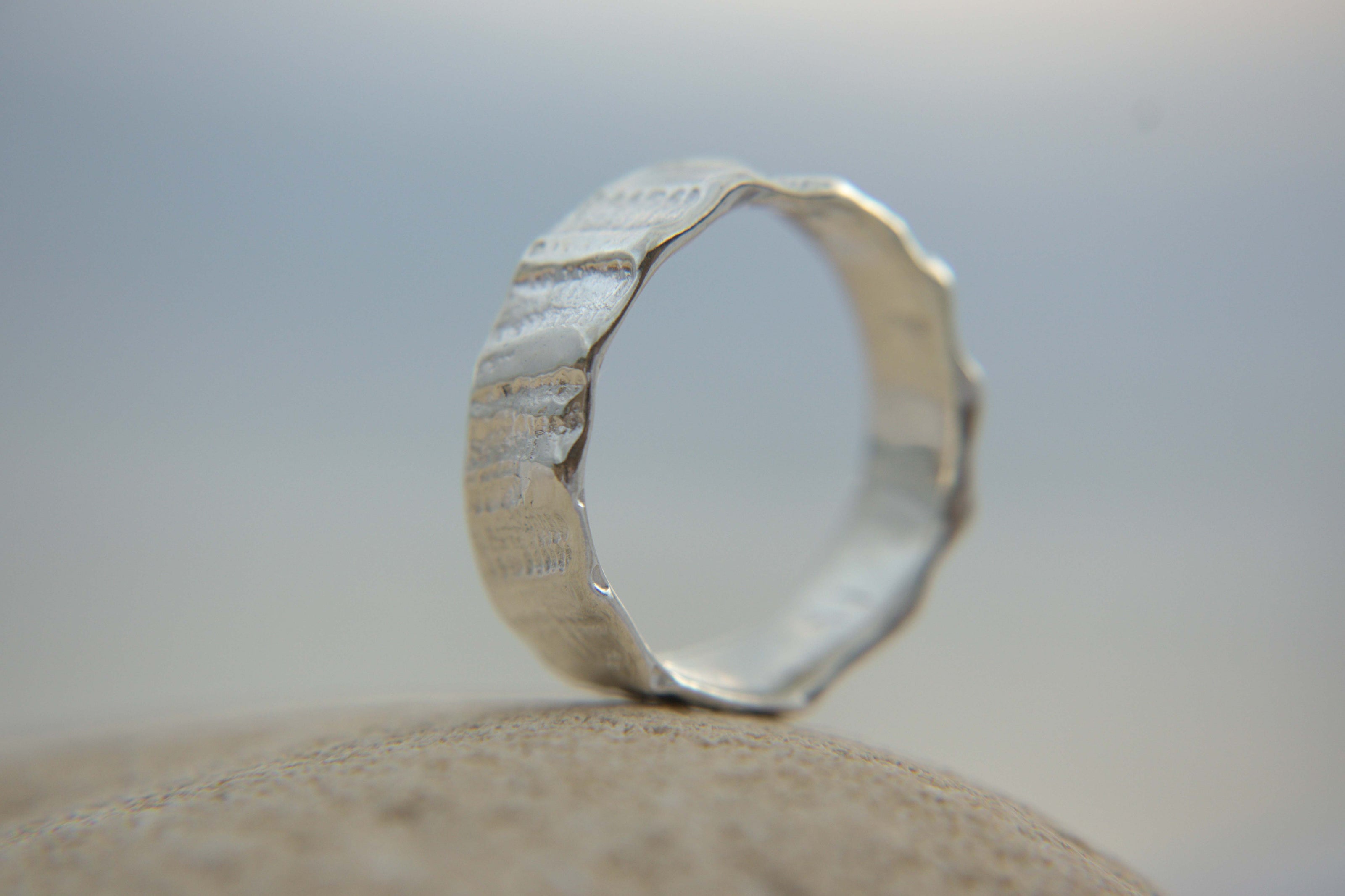 Shellbound Ring Size U