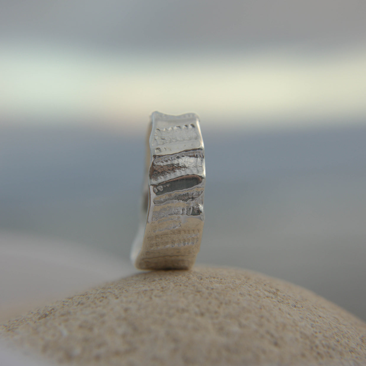 Shellbound Ring Size U