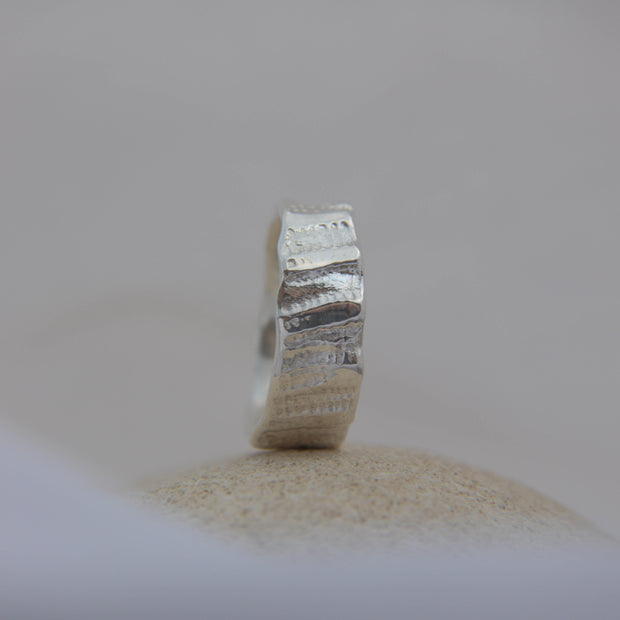 Shellbound Ring Size U