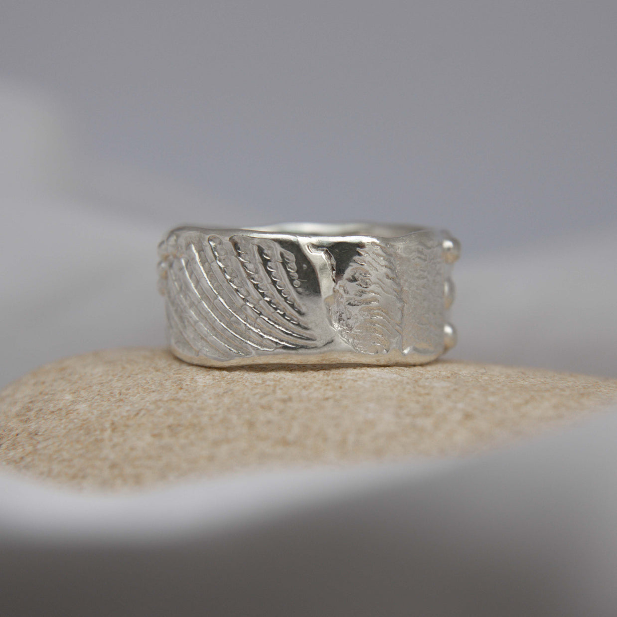 Shellsong Ring Size Q