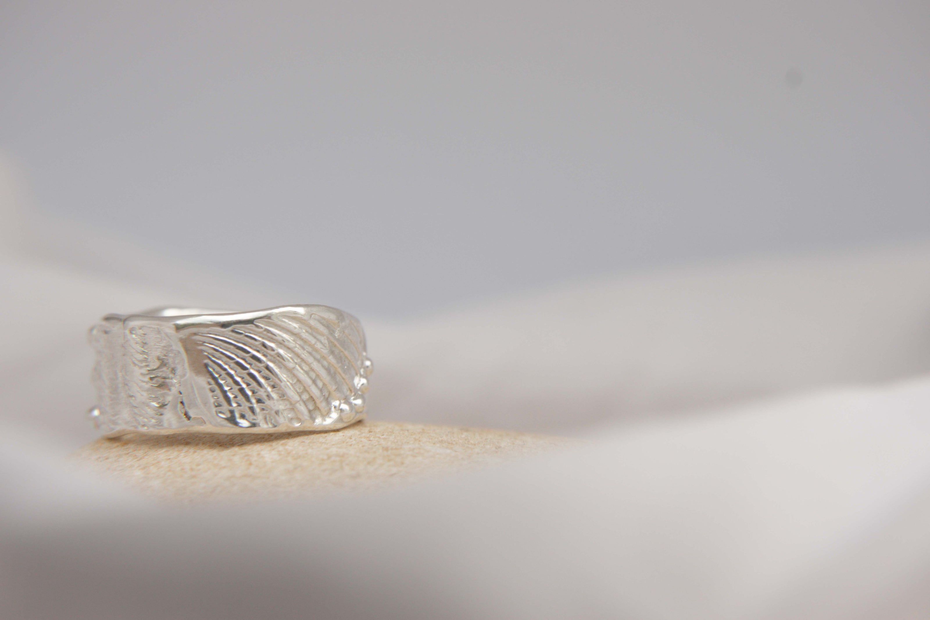 Shellsong Ring Size Q