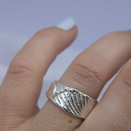 Shellsong Ring Size Q