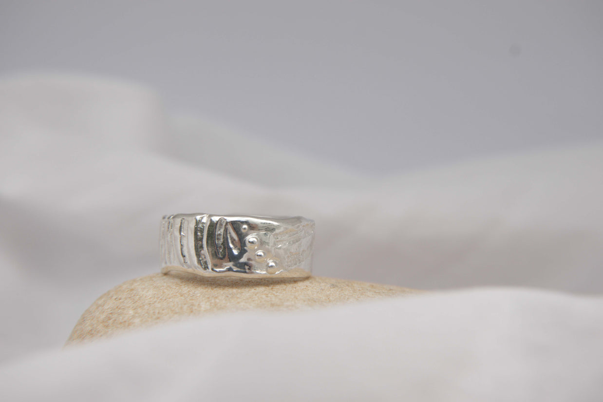 Shellsong Ring Size Q