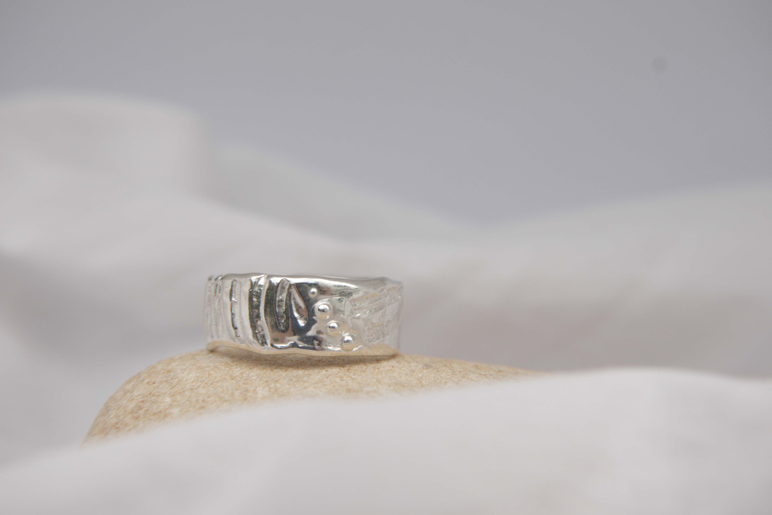 Shellsong Ring Size Q