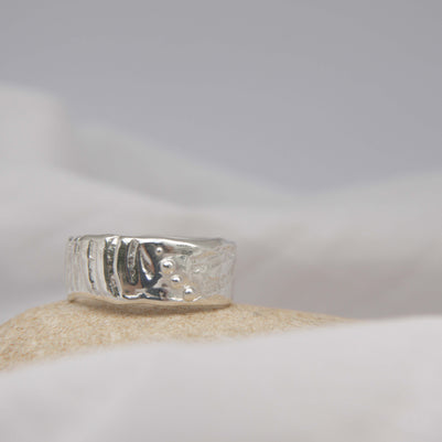 Shellsong Ring Size Q