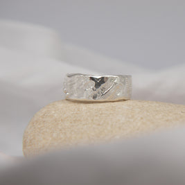 Shellsong Ring Size Q