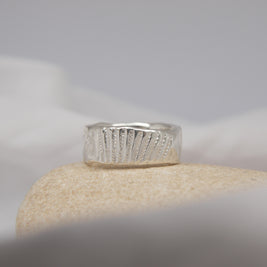 Shellsong Ring Size Q