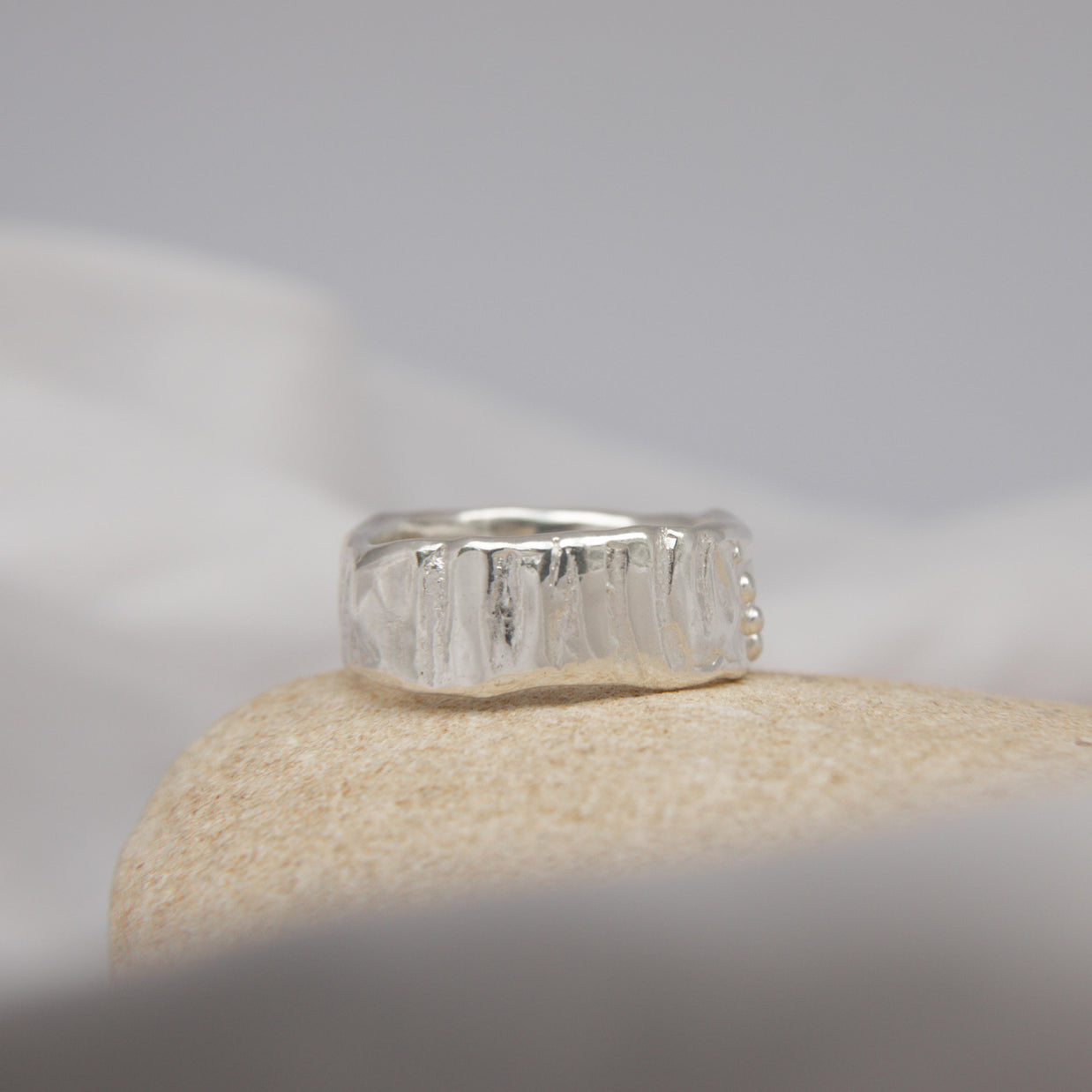 Shellsong Ring Size Q