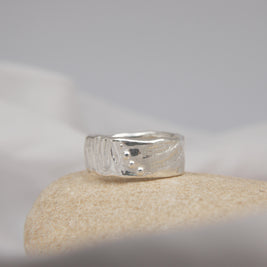 Shellsong Ring Size Q