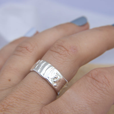 Shellsong Ring Size Q