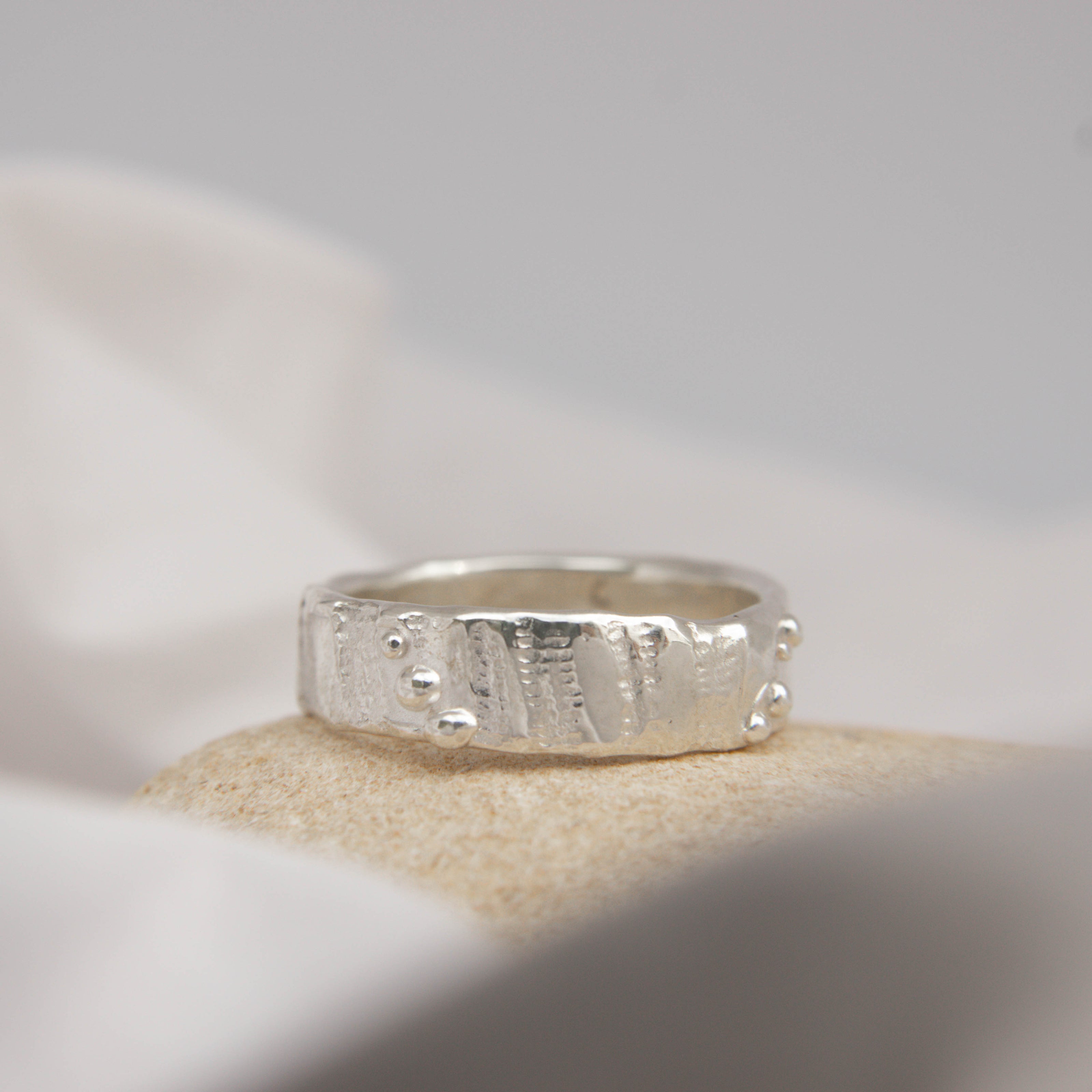 Shellsong Ring Size T