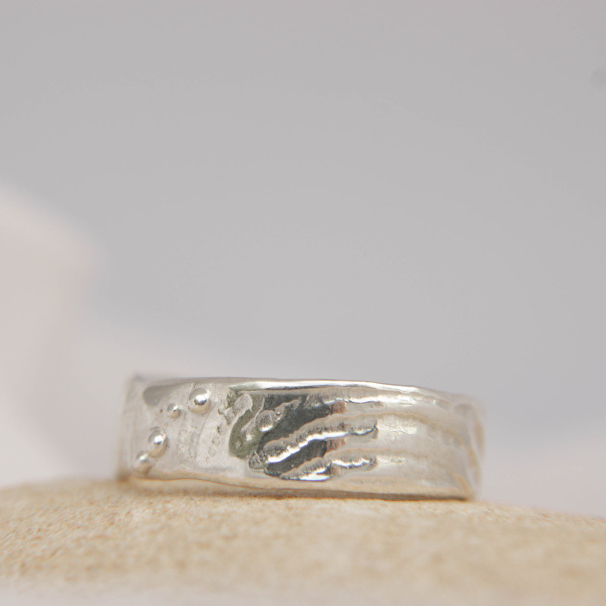 Shellsong Ring Size T