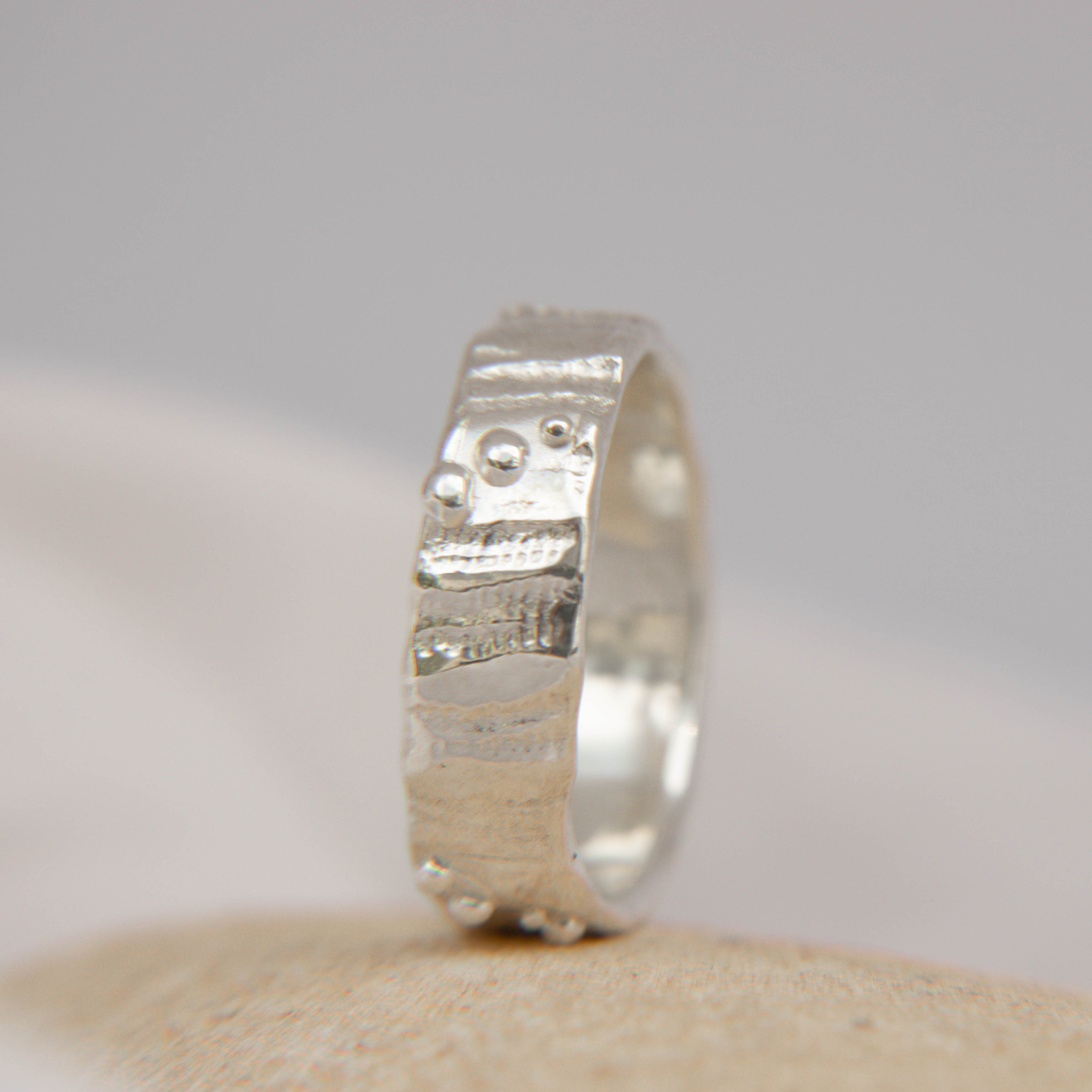 Shellsong Ring Size T