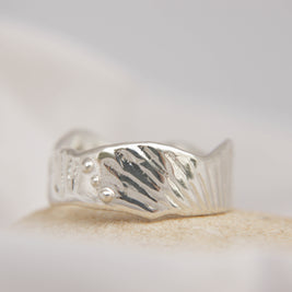 Shellsong Ripple Ring Size V