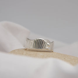 Shellsong Ripple Ring Size V