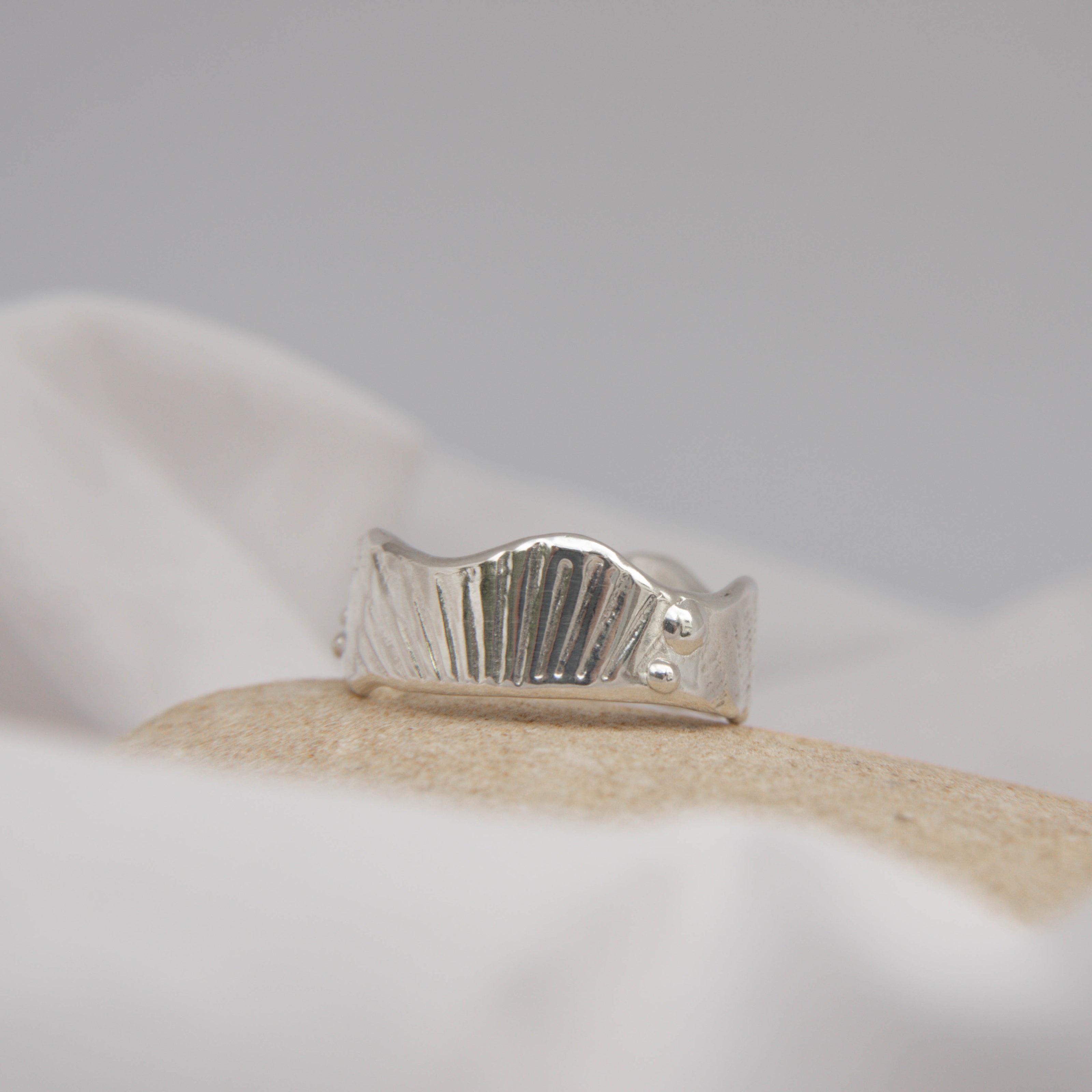 Shellsong Ripple Ring Size V