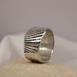 Shellbound rugged Ring Size U