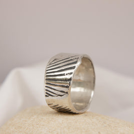 Shellbound rugged Ring Size U