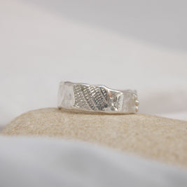 Shellsong Ring Size Q