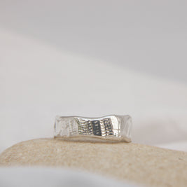 Shellsong Ring Size Q