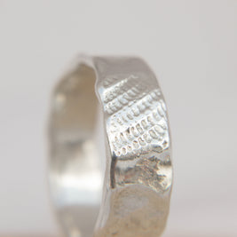 Shellsong Ring Size Q