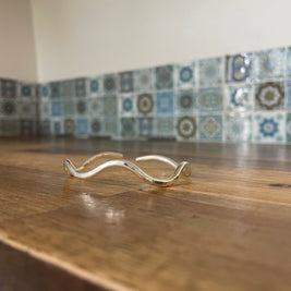 Flow cuff bangle