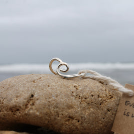 Swirled wave ring