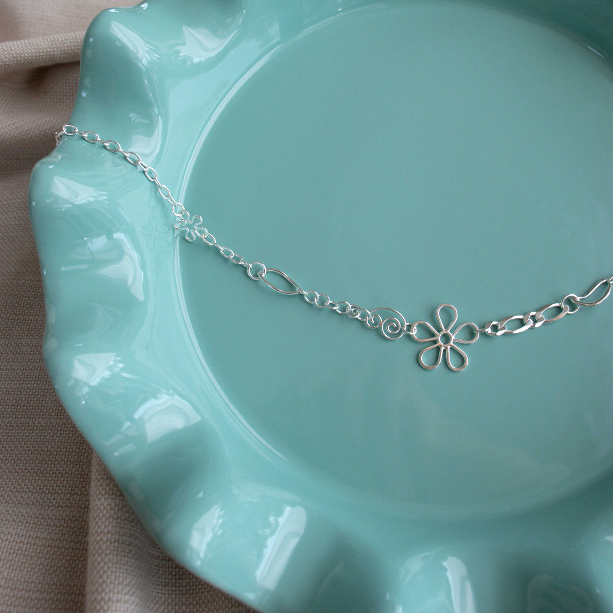 Wild daisy chain Necklace (35-45cm)