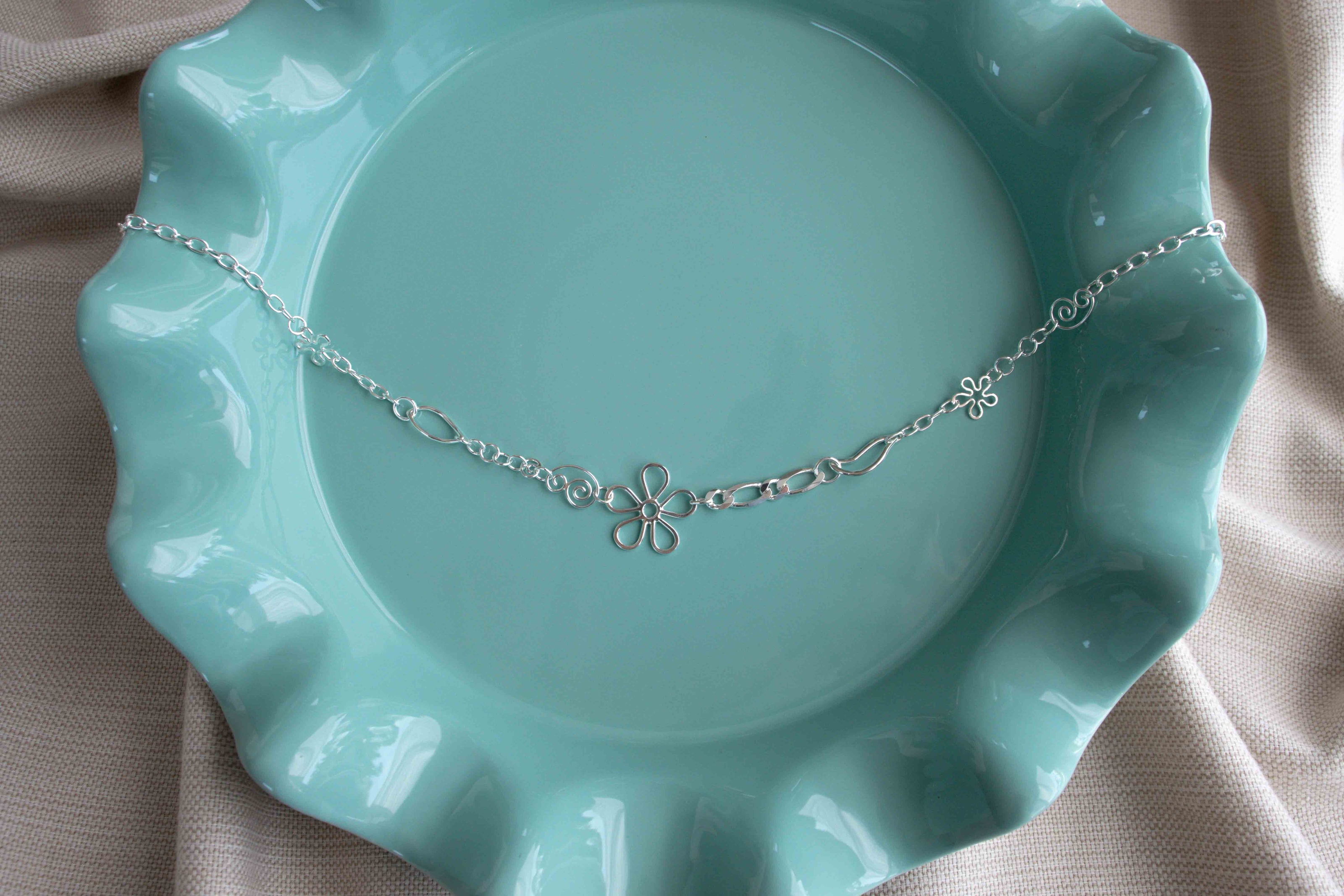 Wild daisy chain Necklace (35-45cm)