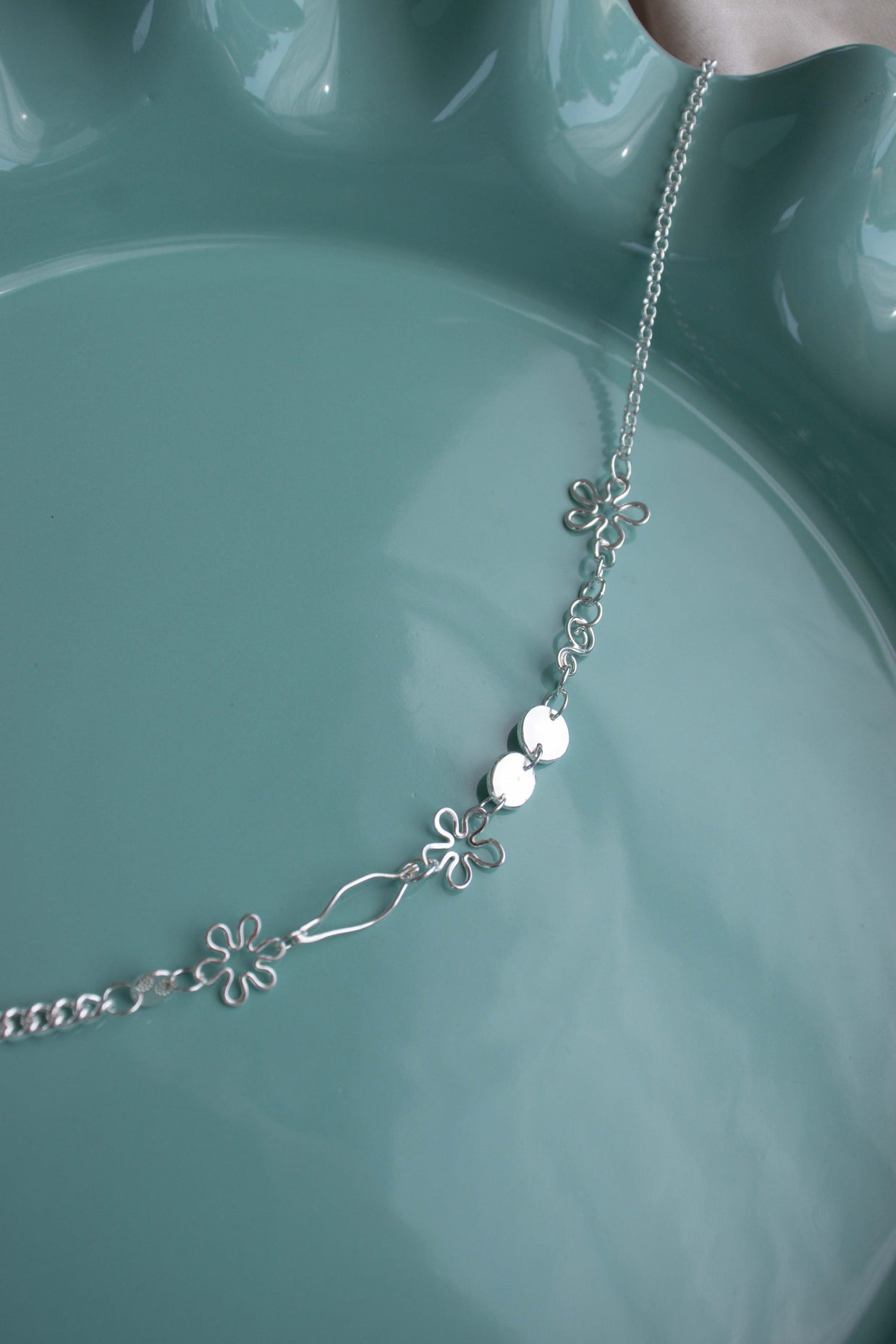 Wild daisy chain Necklace (45-49cm)