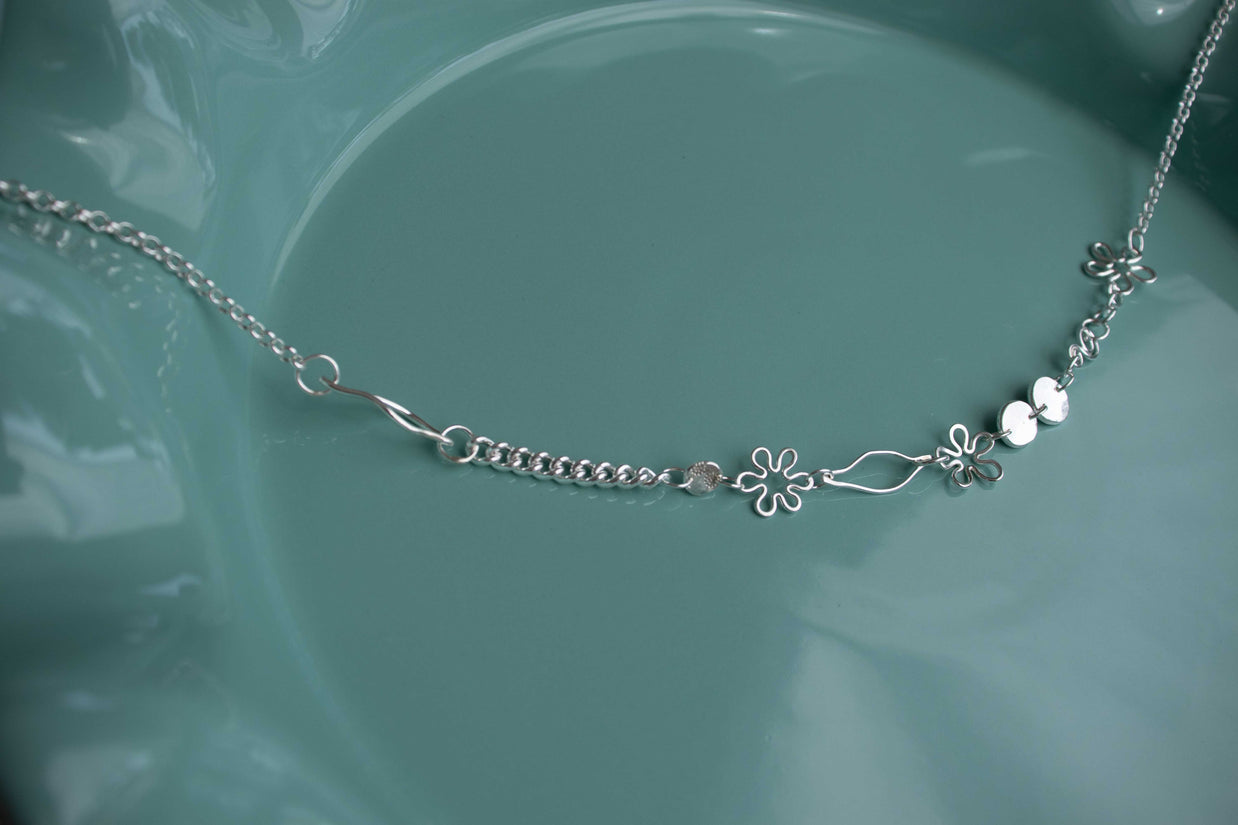 Wild daisy chain Necklace (45-49cm)