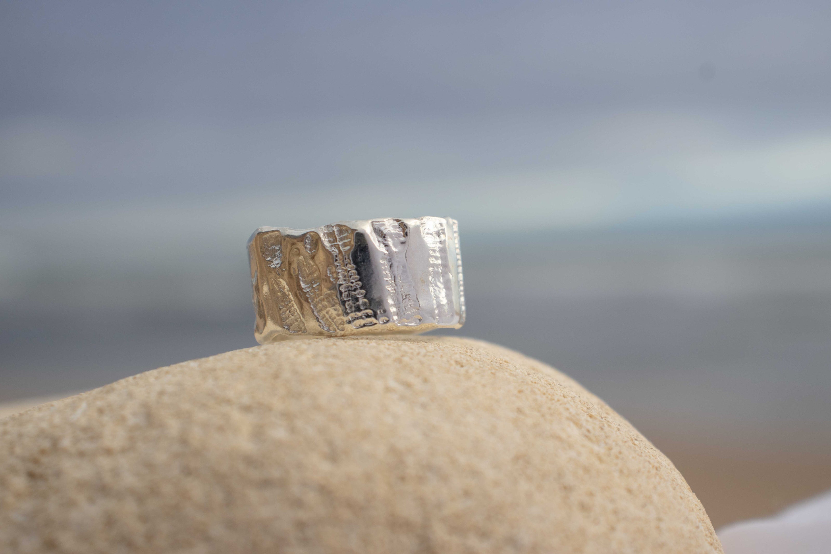 Shellbound Ring Size T