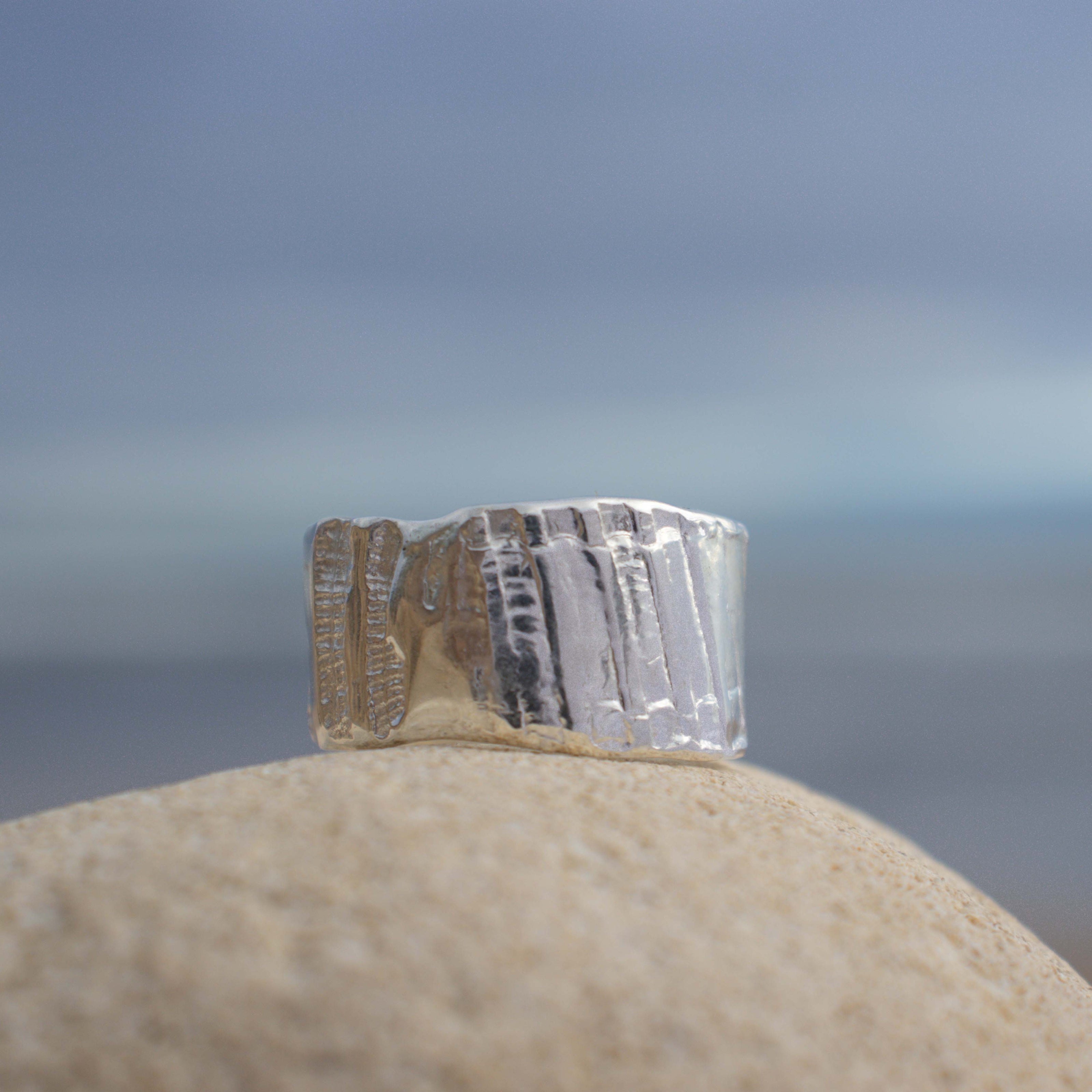 Shellbound Ring Size T