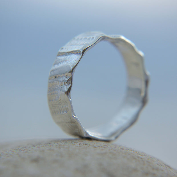 Shellbound Ring Size U