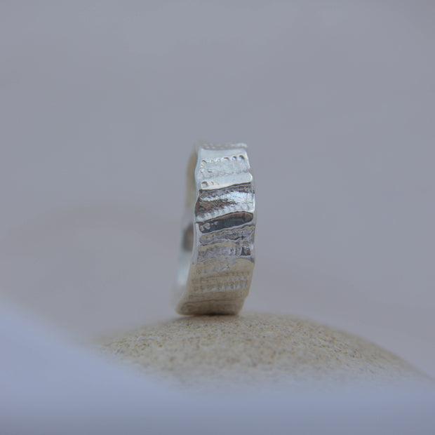 Shellbound Ring Size U