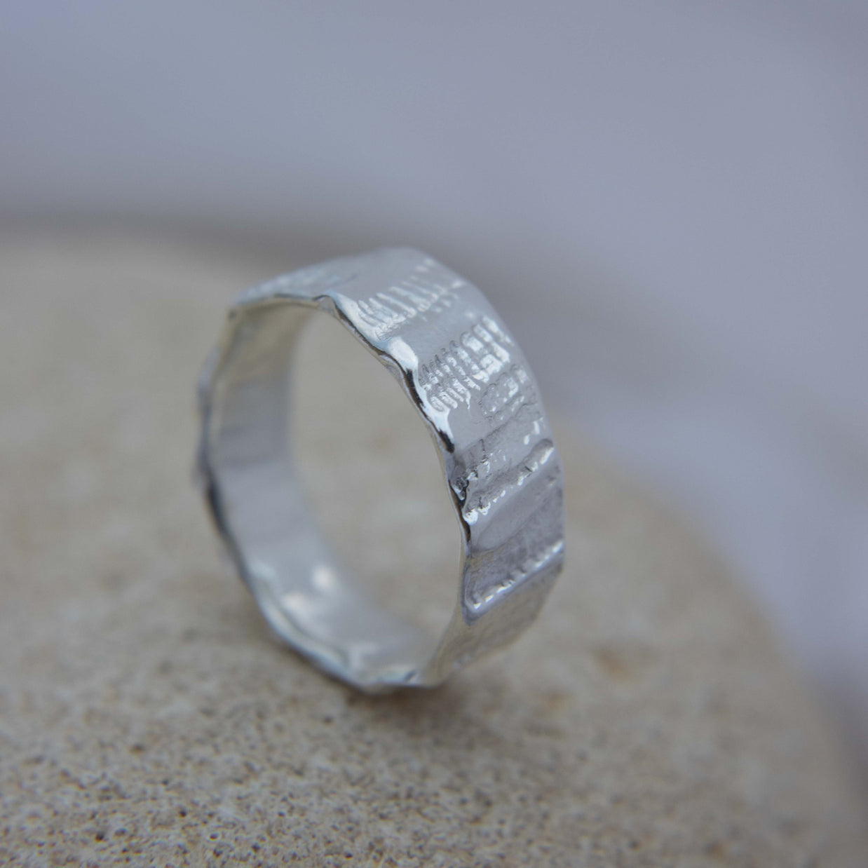 Shellbound Ring Size U