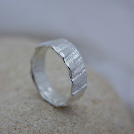 Shellbound Ring Size U