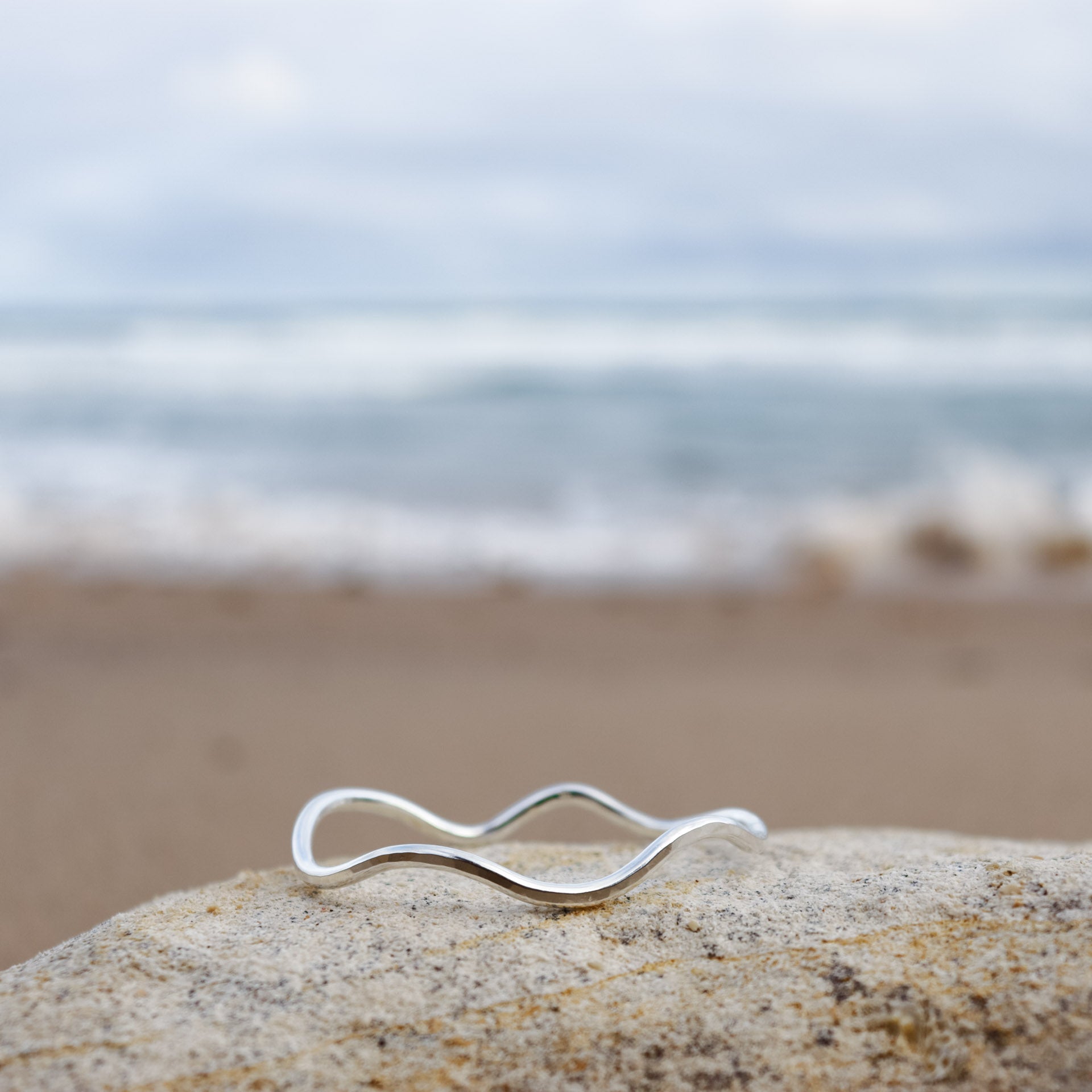 Flow Bangle - Oval