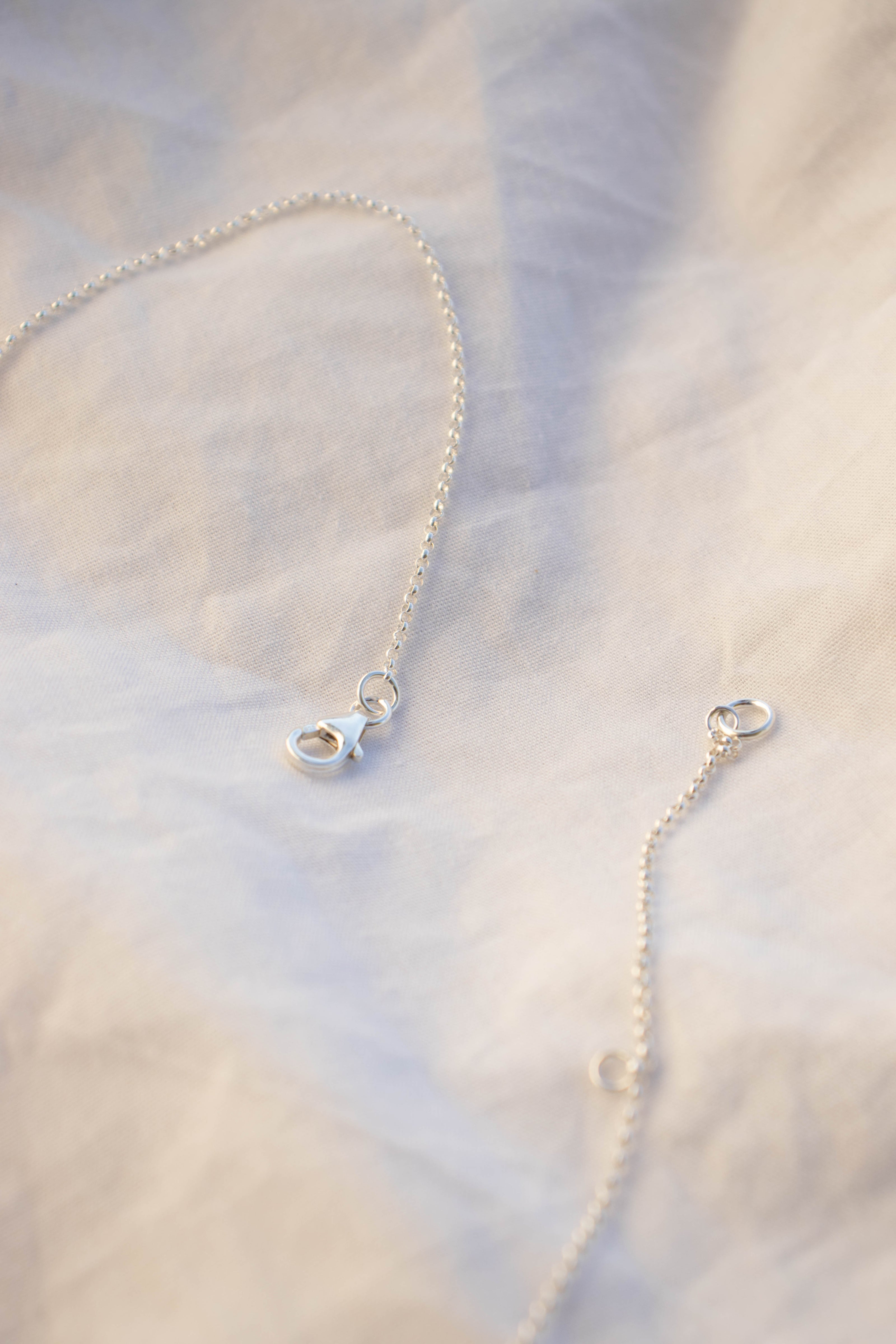Daisy Chain Necklace