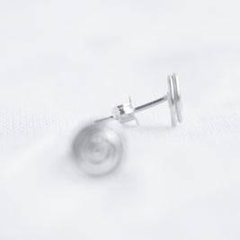 Round spiral studs