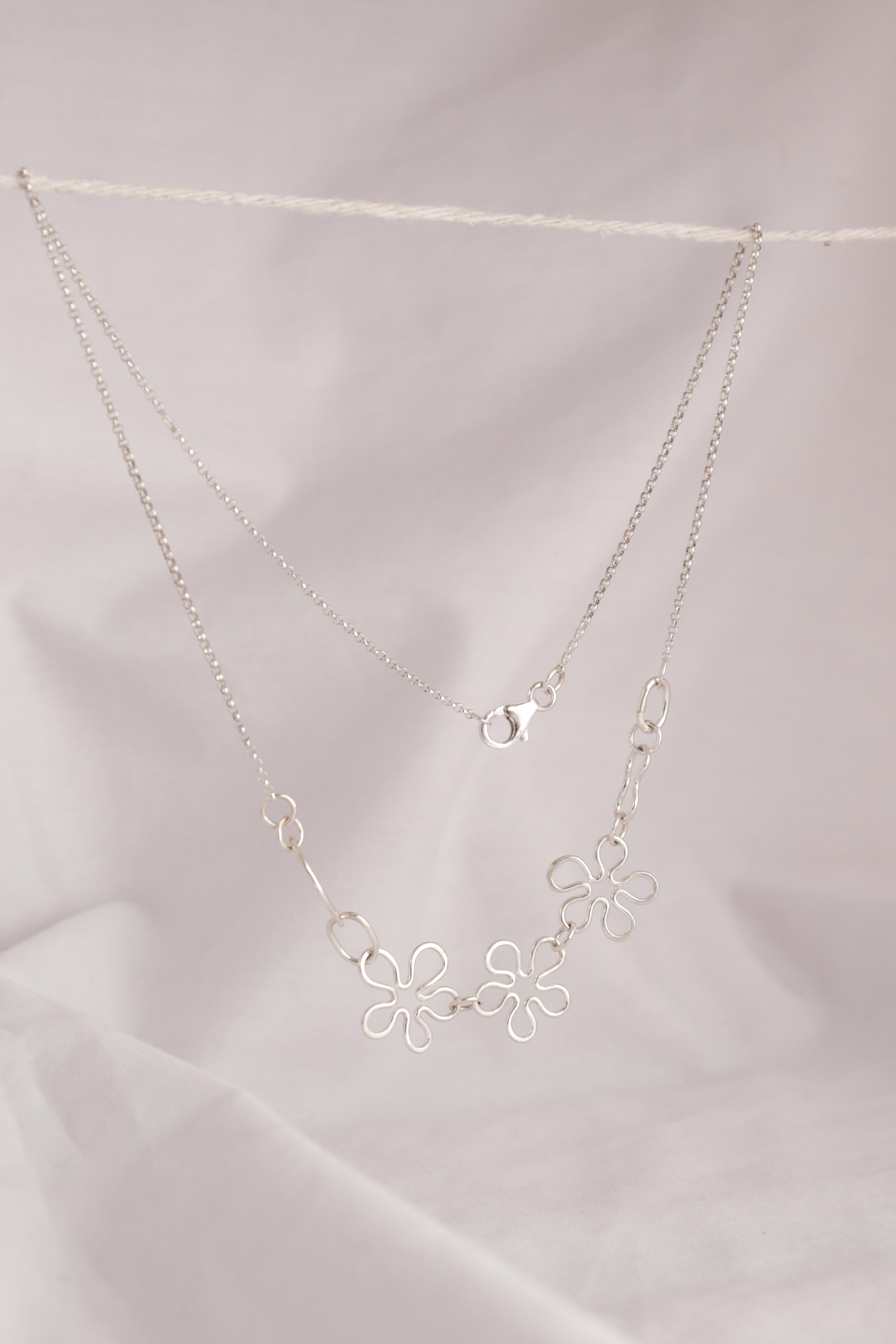 Daisy Chain Necklace #4
