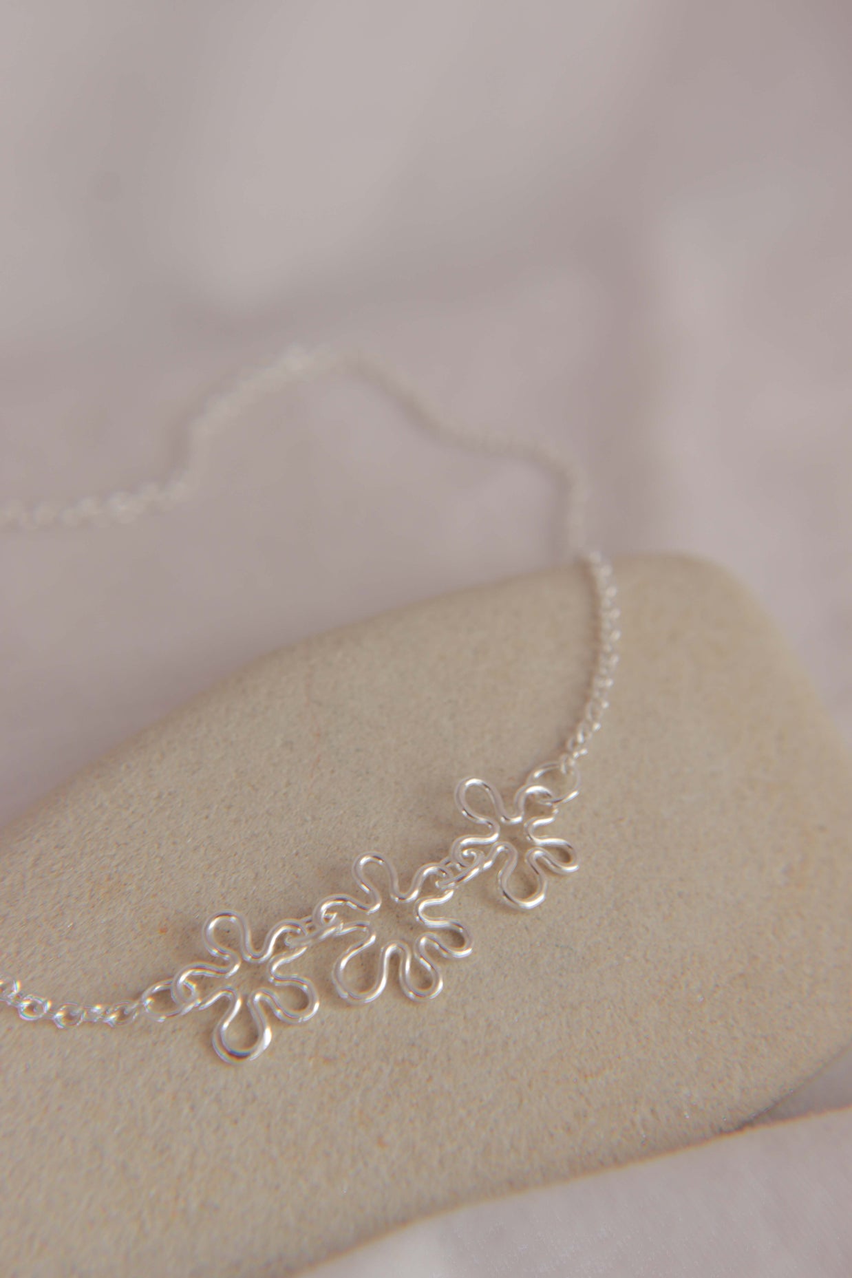 Daisy Chain Necklace #2