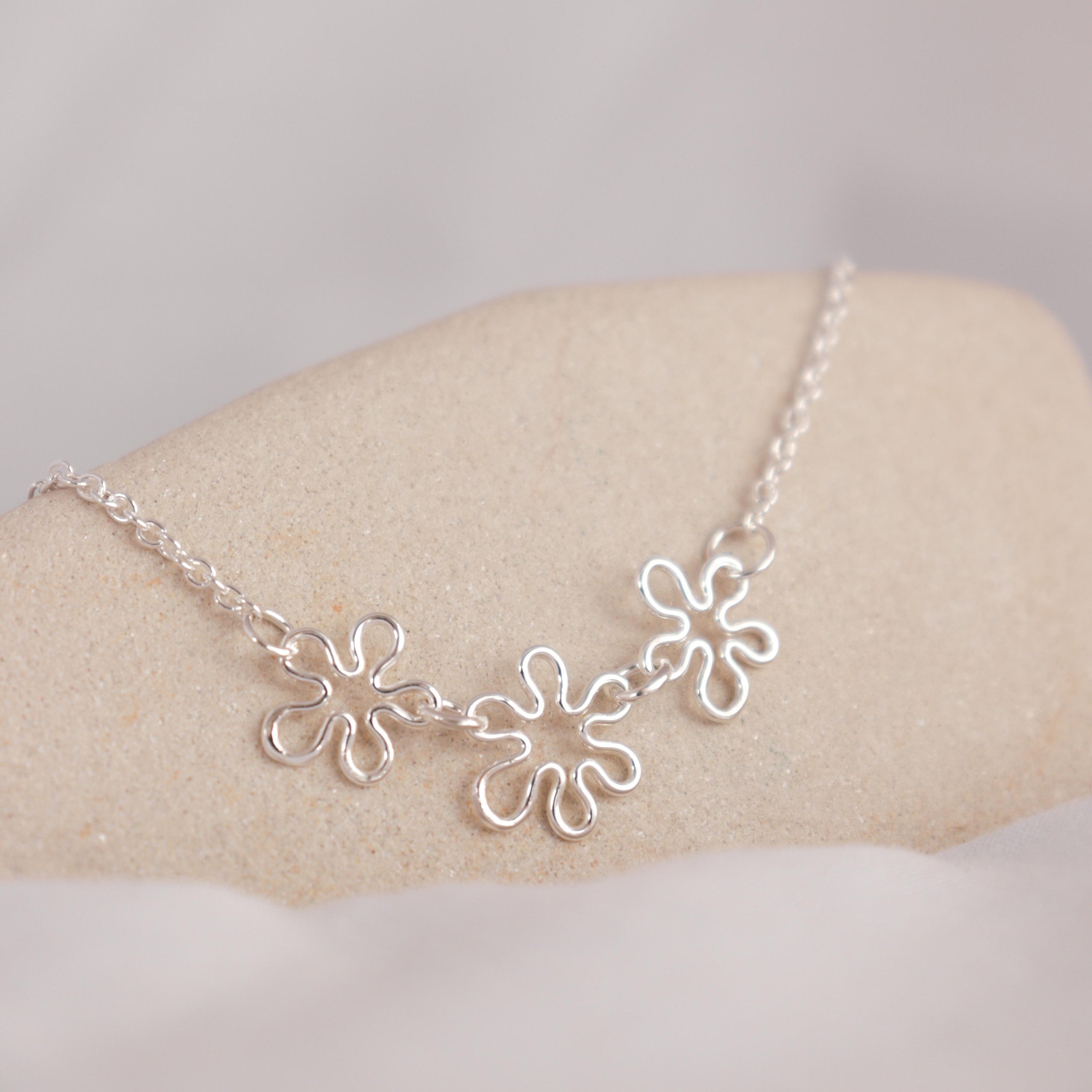 Daisy Chain Necklace #2
