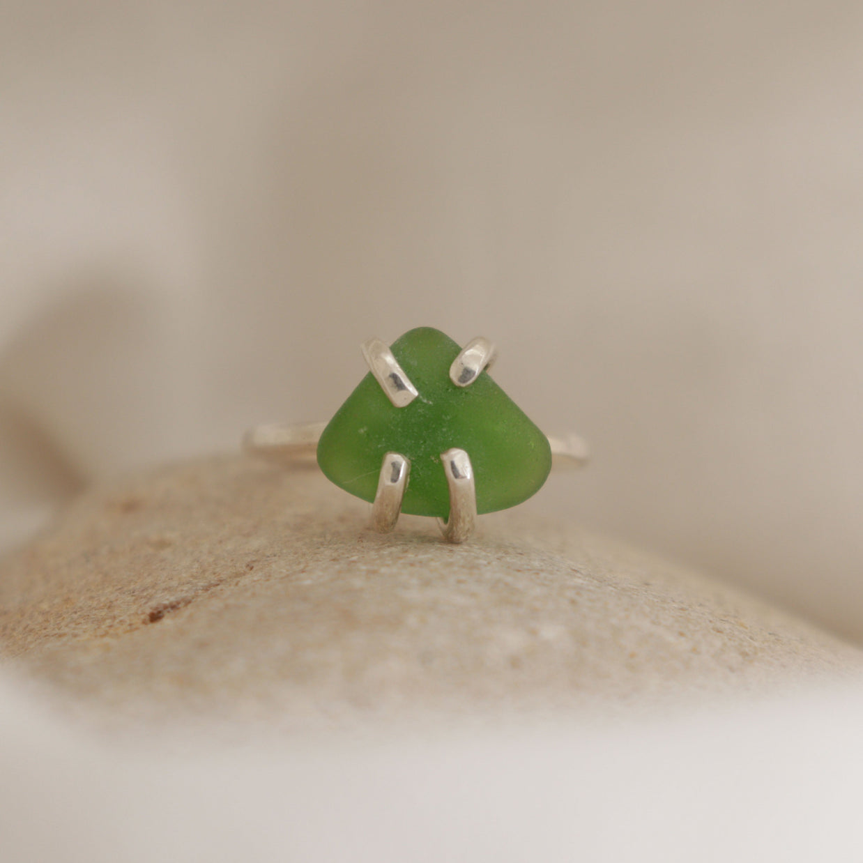 Seaglass ring size L (Queenscliff)