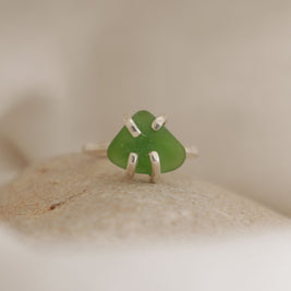 Seaglass ring size L (Queenscliff)