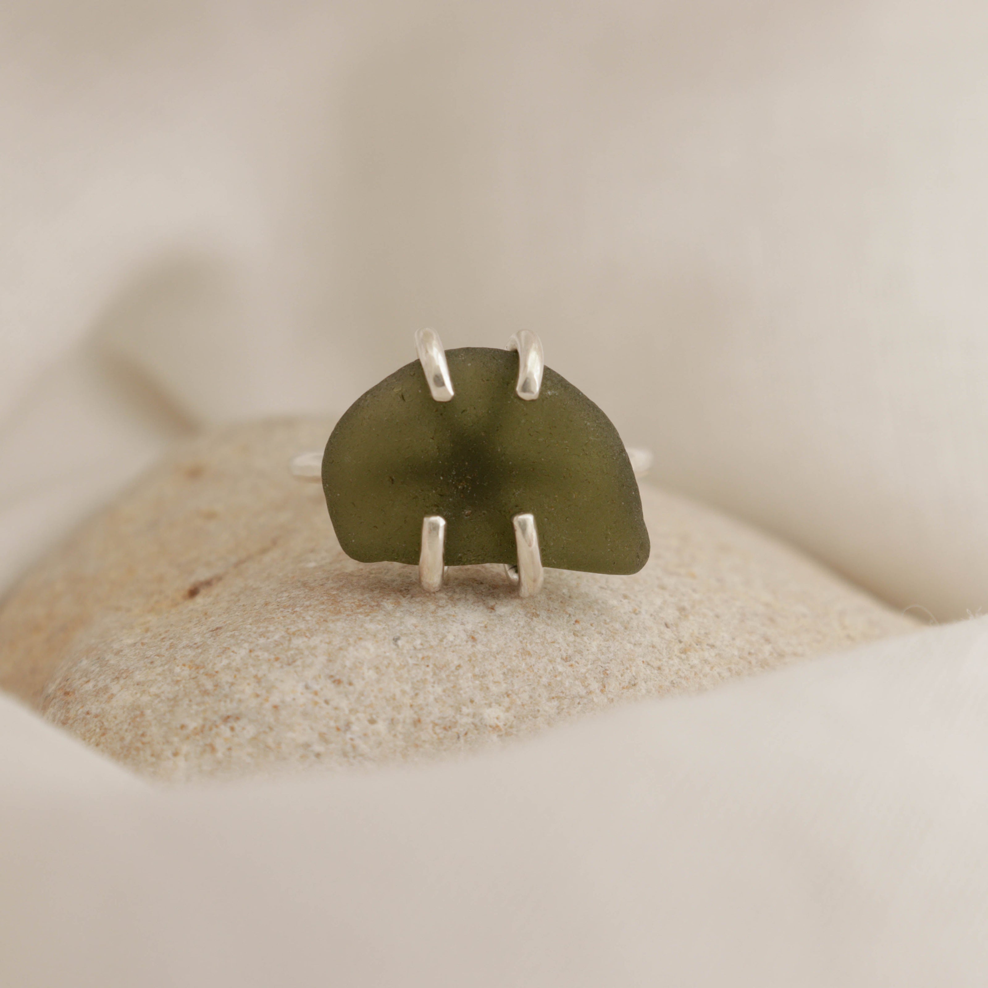 Seaglass Ring Size T (Mornington Beach)