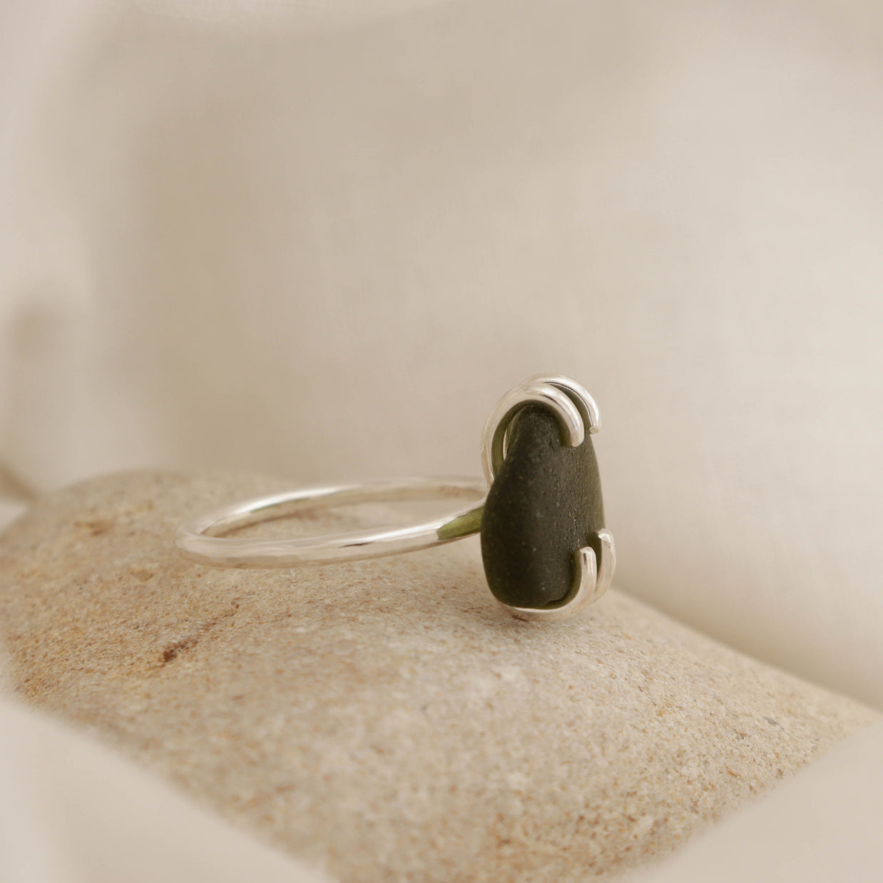 Seaglass Ring Size T (Mornington Beach)